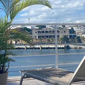 Frente A La Zona Colonial, Appartement